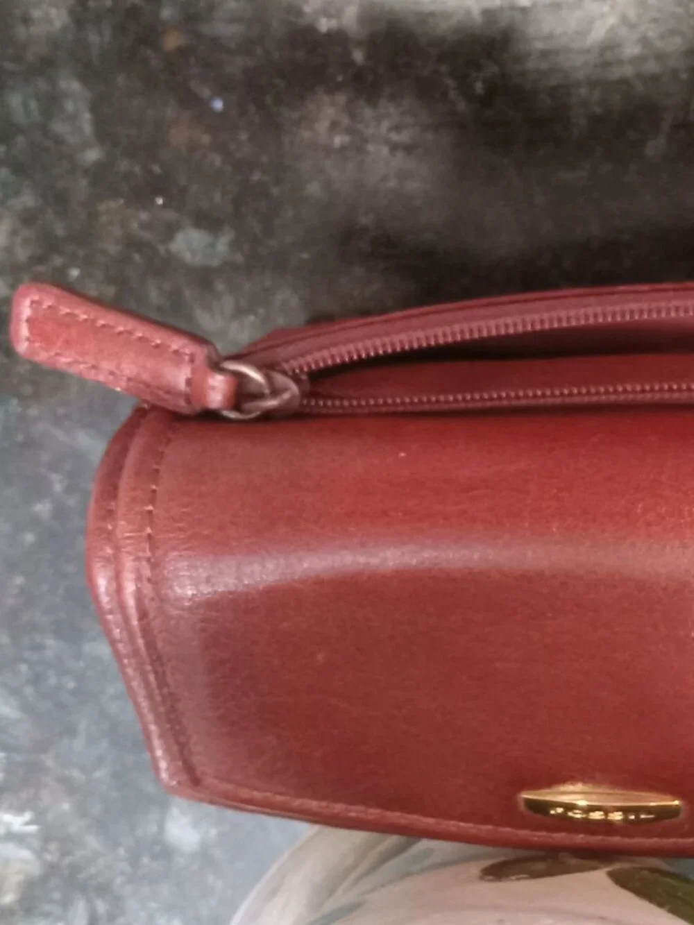 FOSSIL Genuine Leather Cognac Billfold - never used!
